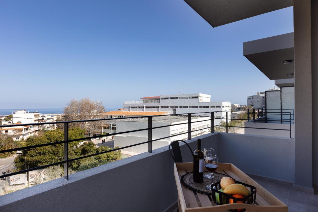 Lines Concept Accommodation 罗希姆诺 外观 照片
